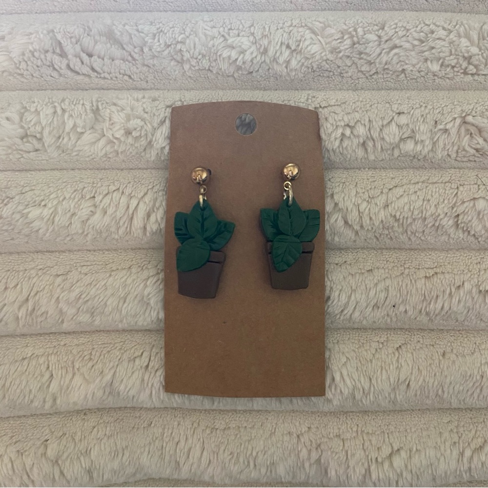 Post back potted plant earrings